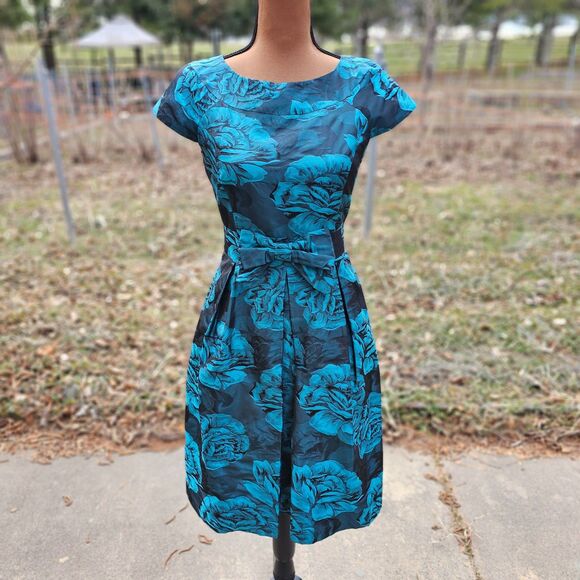 Dresses & Skirts - Helene Berman London Vintage Womens Floral Dress, size 2